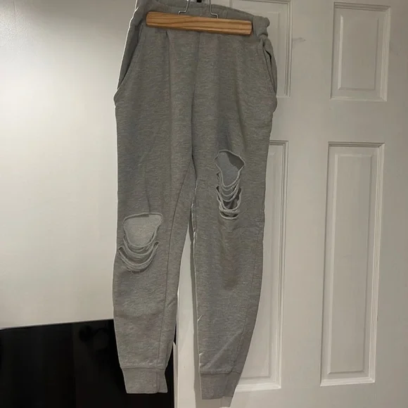 Missguided size fashionable Ripped gray sweatpants